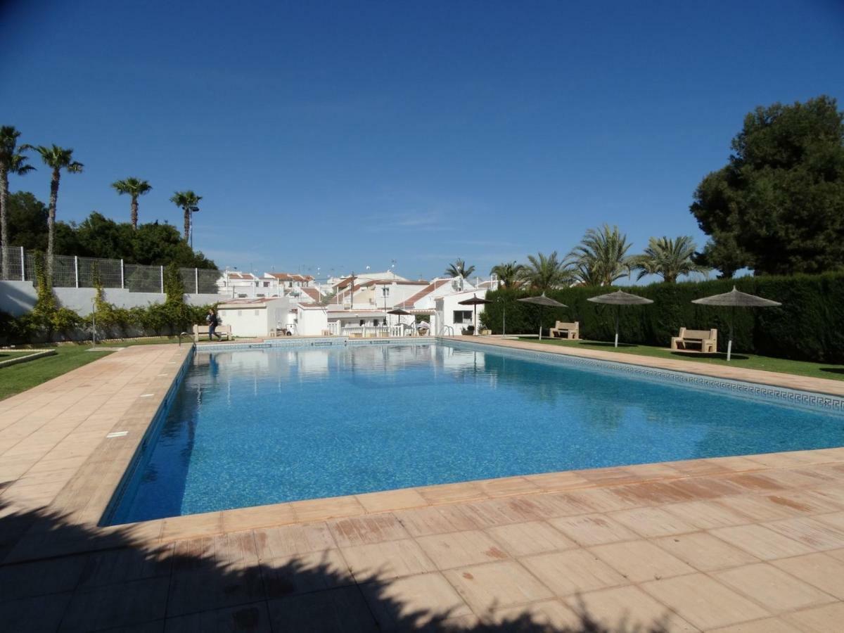 Apartamento Inez Torrevieja Bagian luar foto