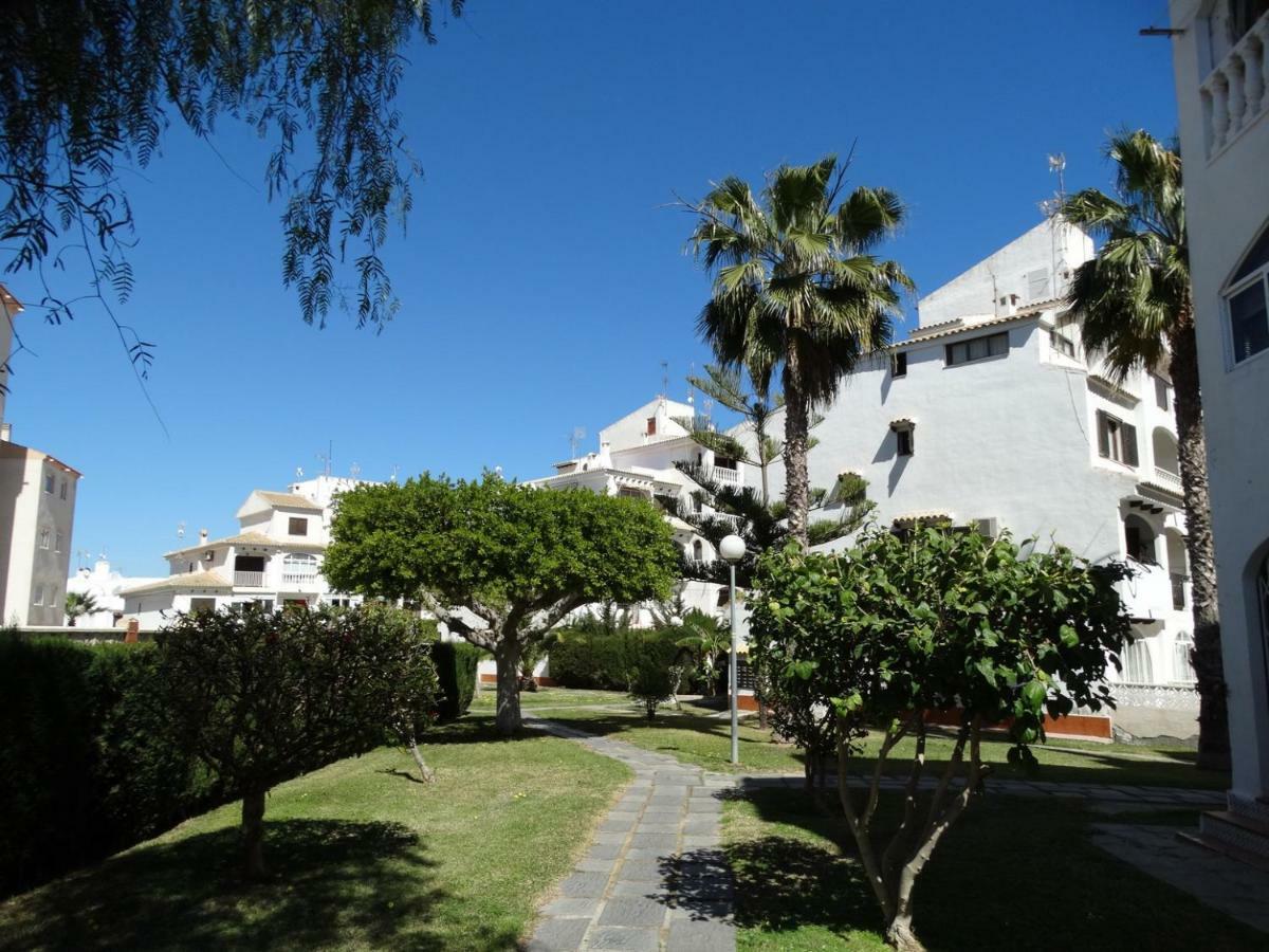 Apartamento Inez Torrevieja Bagian luar foto